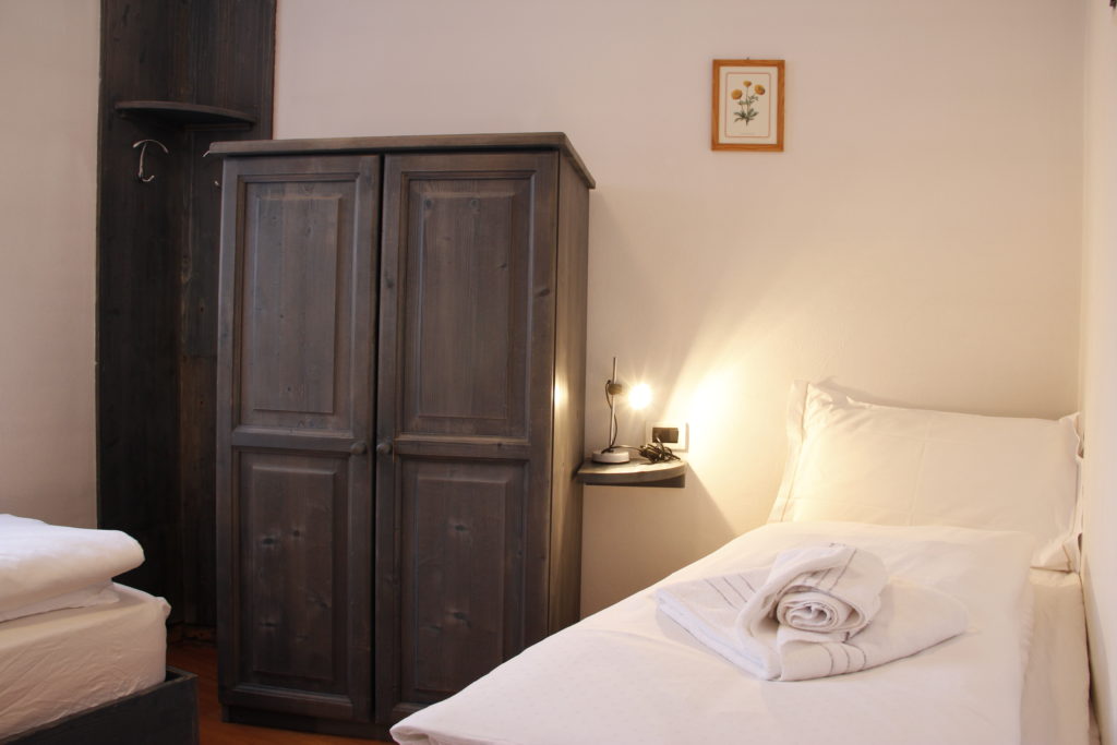 Quality Vacation Dolomites 2 single beds room Apartments Coba Ciasa Buro Val di Fassa
